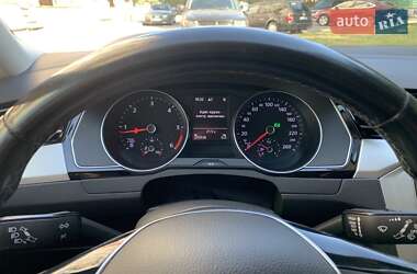 Универсал Volkswagen Passat 2016 в Киеве