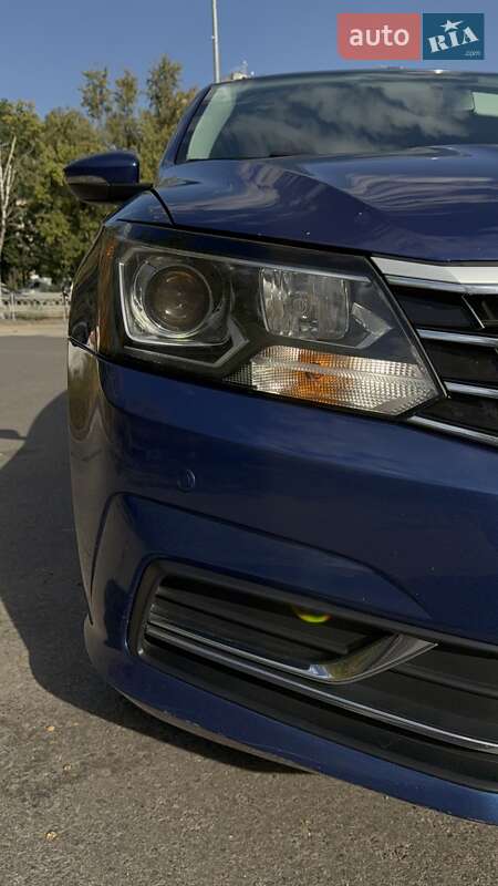 Седан Volkswagen Passat 2017 в Киеве