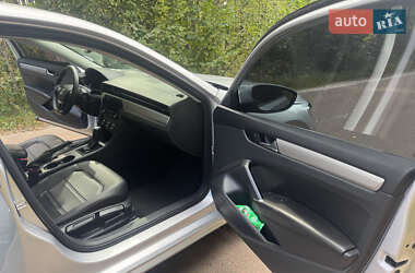 Седан Volkswagen Passat 2021 в 