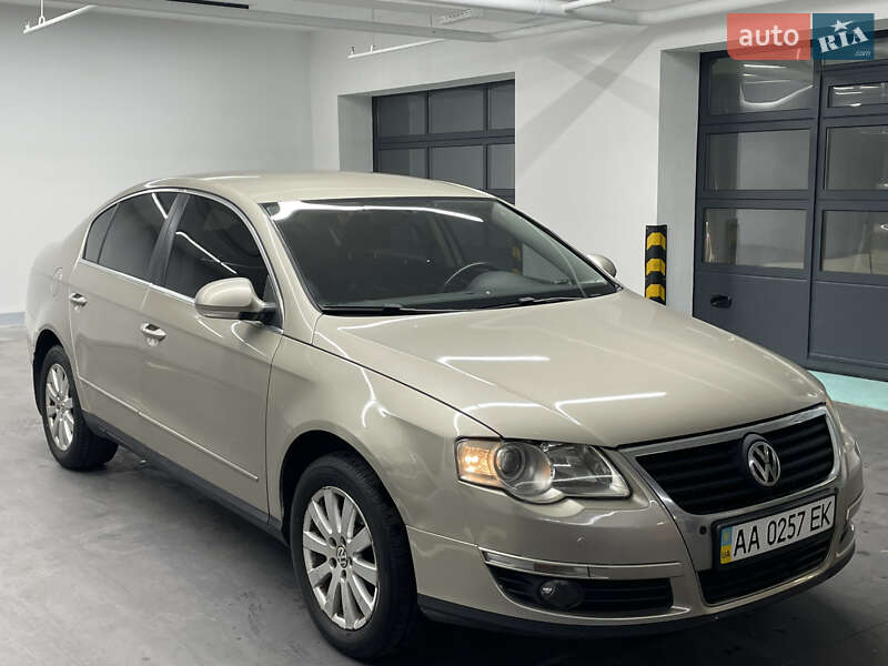 Седан Volkswagen Passat 2007 в Киеве
