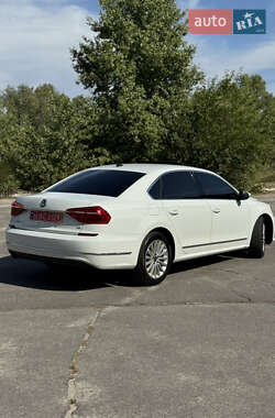 Седан Volkswagen Passat 2016 в 