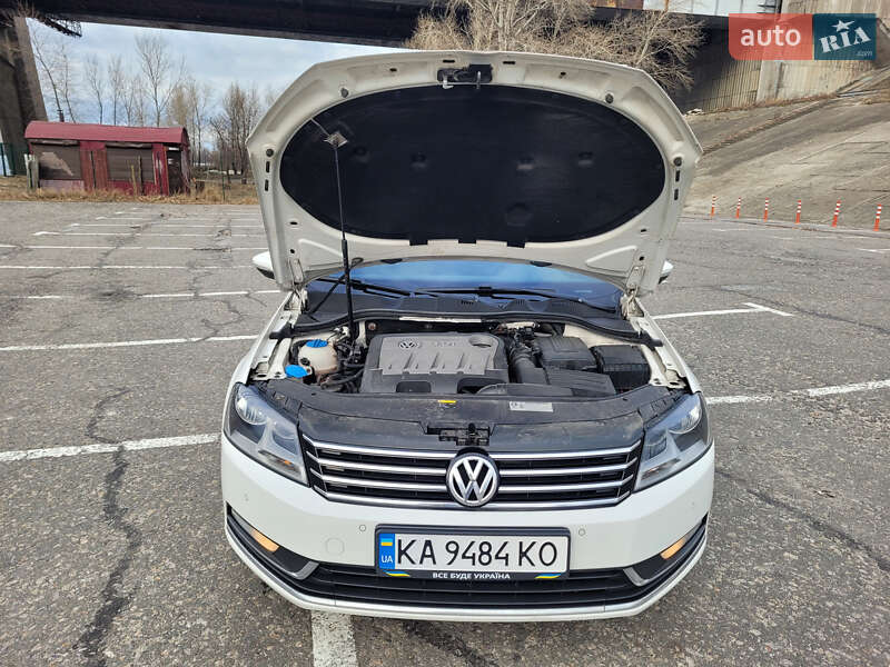 Универсал Volkswagen Passat 2013 в Киеве