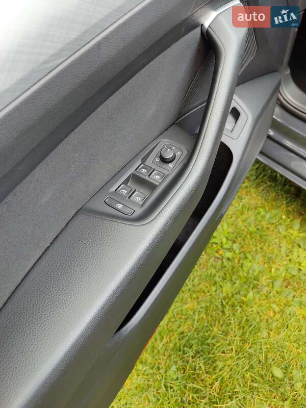 Универсал Volkswagen Passat 2021 в Луцке фото 16 Универсал Volkswagen Passat 2021 в Луцке