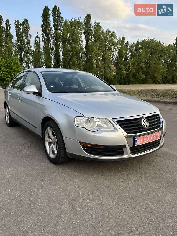 Седан Volkswagen Passat 2007 в Горишних Плавнях