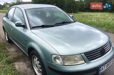 Седан Volkswagen Passat 1998 в Коломые