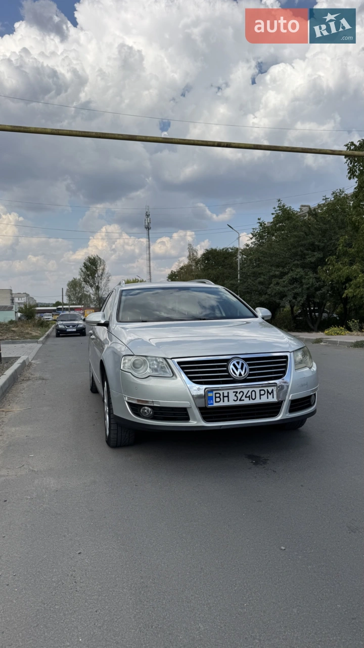 2010 Volkswagen Passat - мініатюра 12
