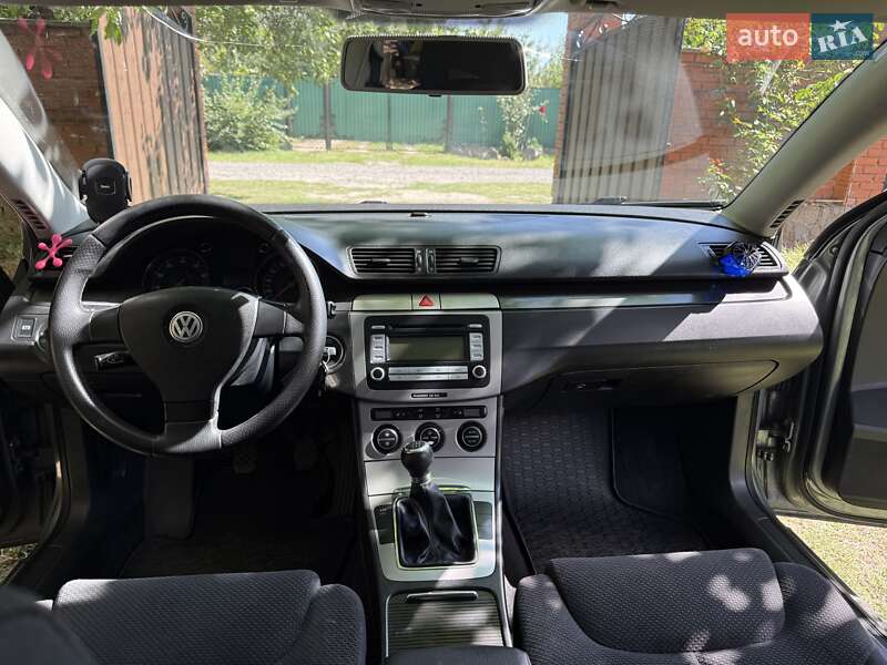 Седан Volkswagen Passat 2007 в Ахтырке