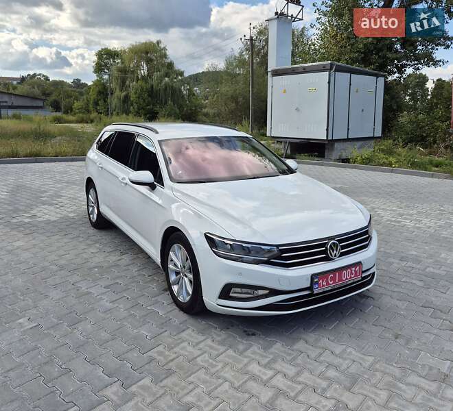 Универсал Volkswagen Passat 2020 в Тернополе