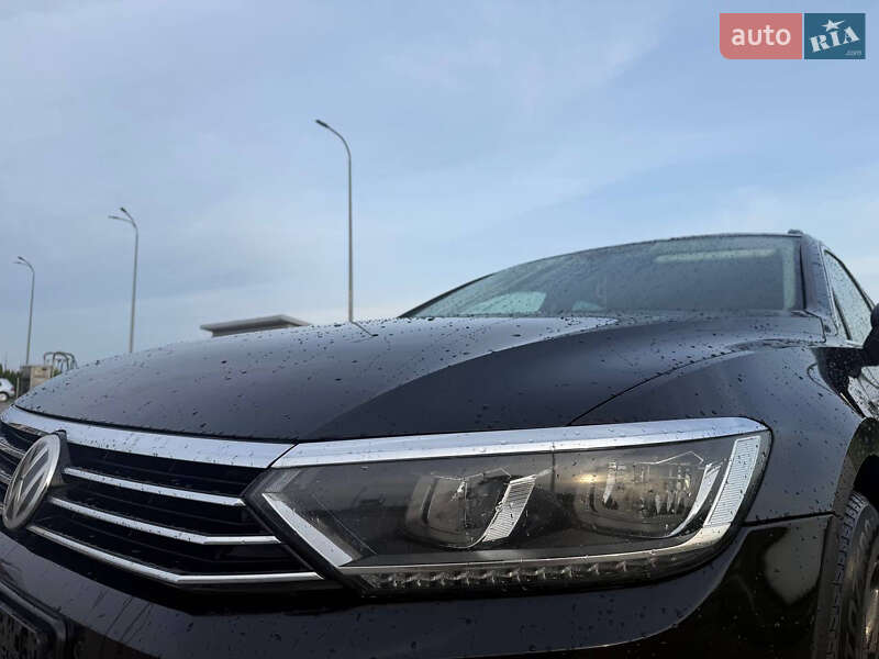 Універсал Volkswagen Passat 2015 в Львові
