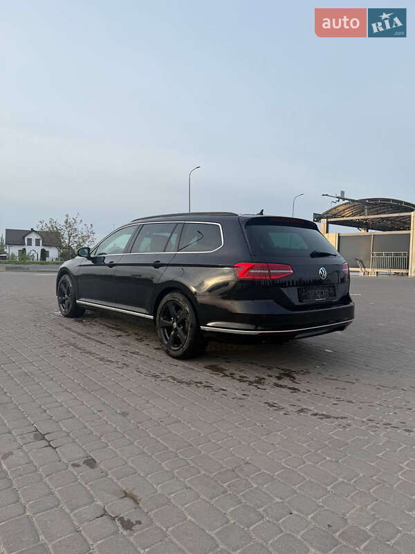 Універсал Volkswagen Passat 2015 в Львові