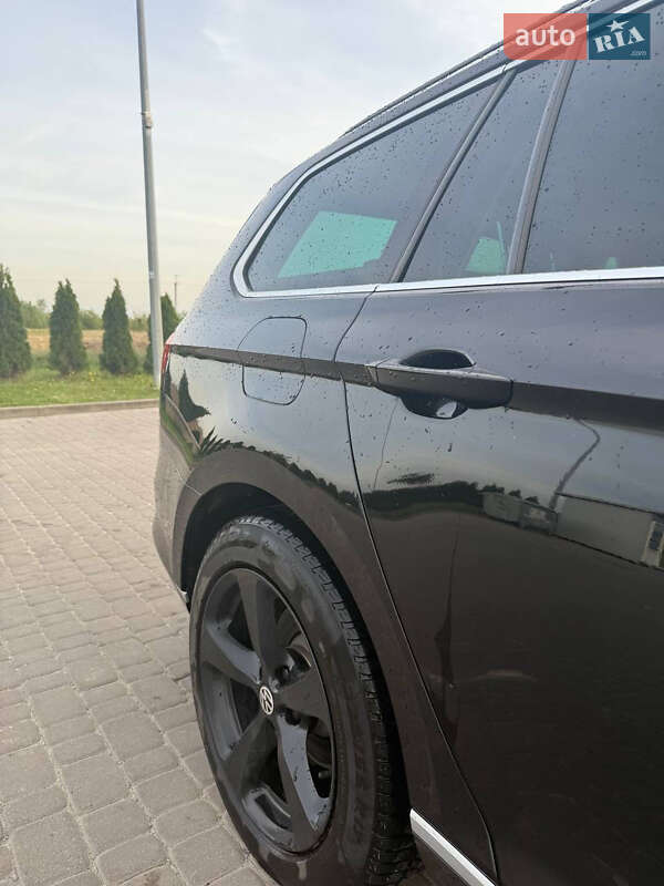 Універсал Volkswagen Passat 2015 в Львові