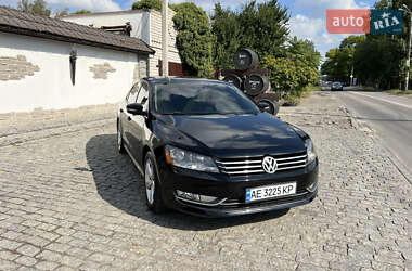 Седан Volkswagen Passat 2012 в Дніпрі