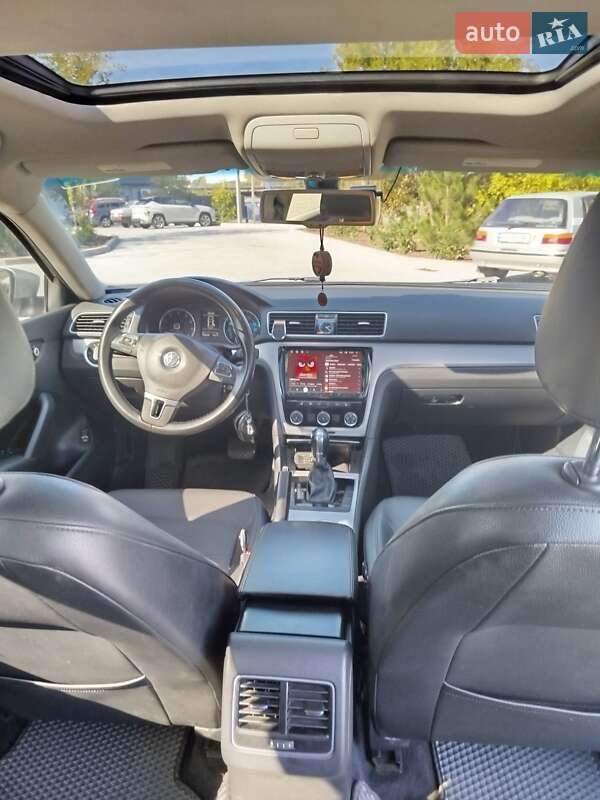 Седан Volkswagen Passat 2013 в Кропивницком