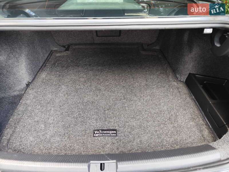 Седан Volkswagen Passat 2013 в Дубно