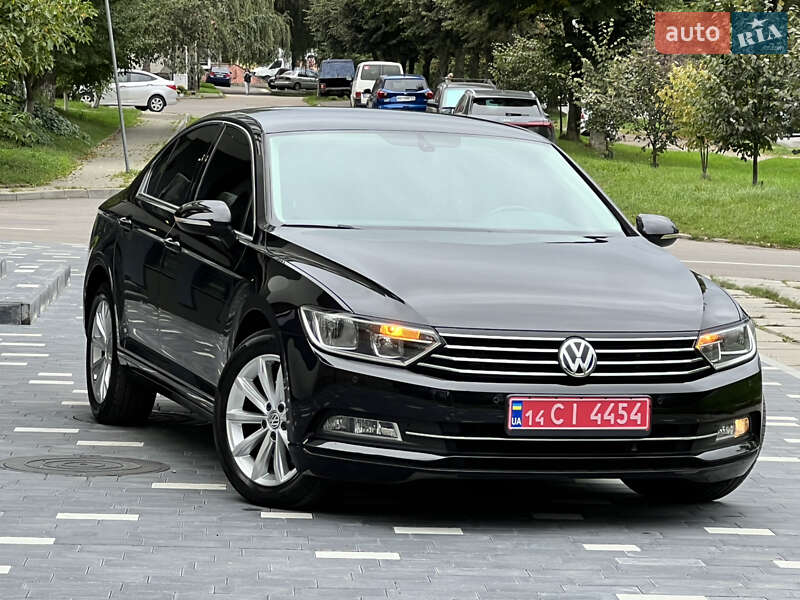 Седан Volkswagen Passat 2019 в Трускавце