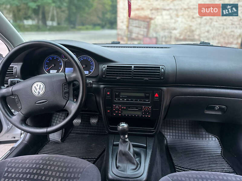 Седан Volkswagen Passat 2003 в Виннице фото 35 Седан Volkswagen Passat 2003 в Виннице