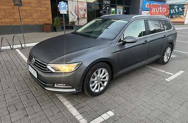 Универсал Volkswagen Passat 2015 в Киеве