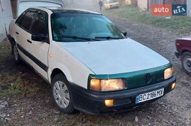 Седан Volkswagen Passat 1988 в Львові