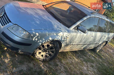 Універсал Volkswagen Passat 2002 в Луцьку
