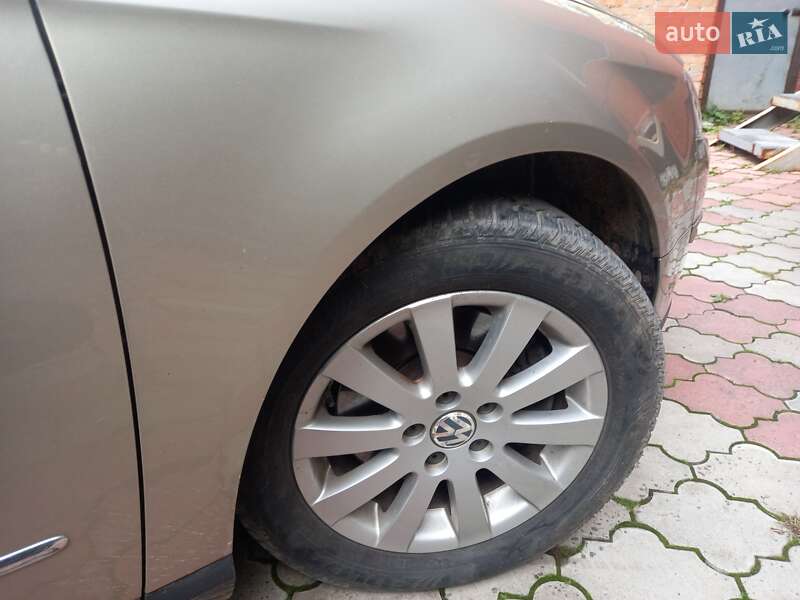 Універсал Volkswagen Passat 2006 в Хмельницькому