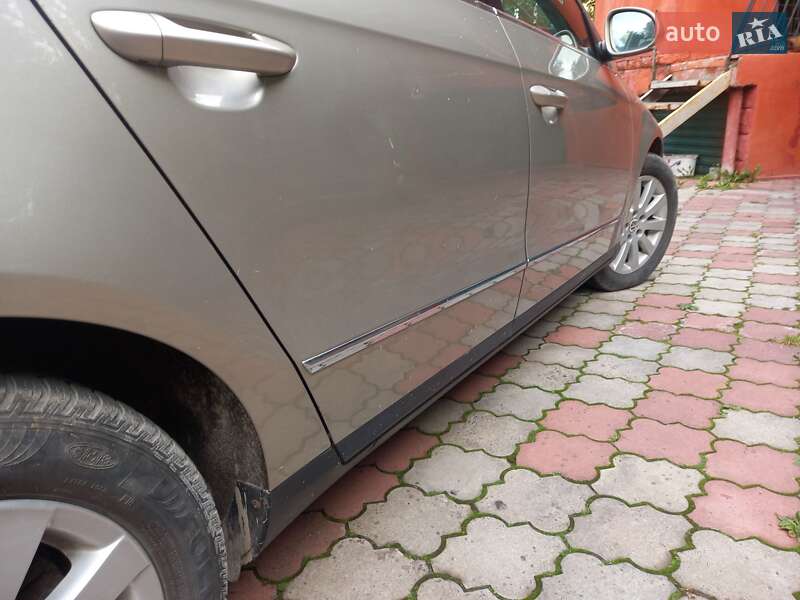 Універсал Volkswagen Passat 2006 в Хмельницькому