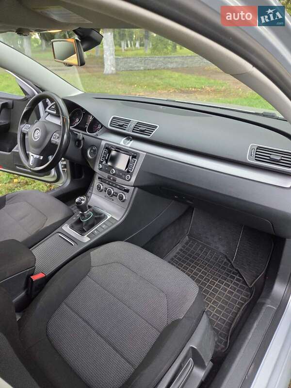 Універсал Volkswagen Passat 2013 в Бахмачі