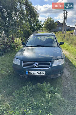 Универсал Volkswagen Passat 2002 в Березному