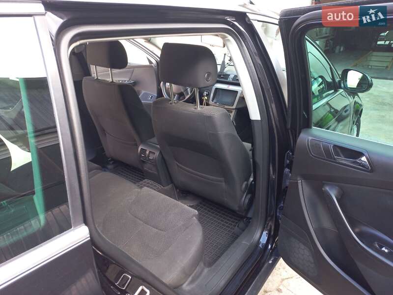 Универсал Volkswagen Passat 2006 в Каменец-Подольском