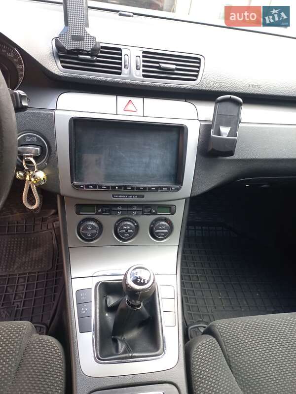 Универсал Volkswagen Passat 2006 в Каменец-Подольском