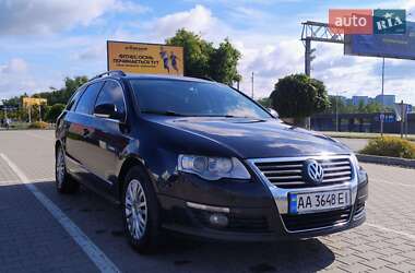 Универсал Volkswagen Passat 2005 в Киеве