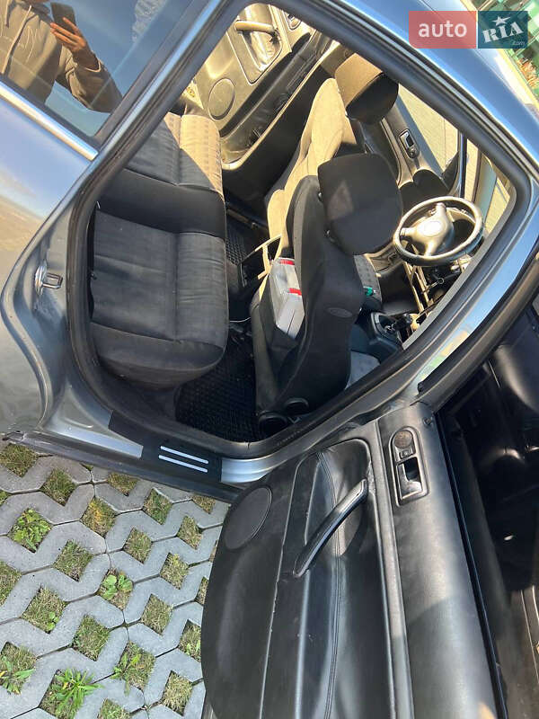 Седан Volkswagen Passat 2003 в Хмельницькому