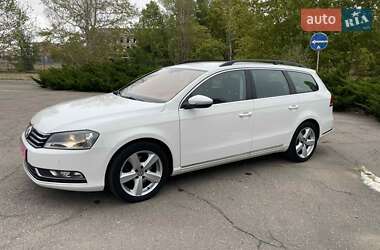 Универсал Volkswagen Passat 2013 в 