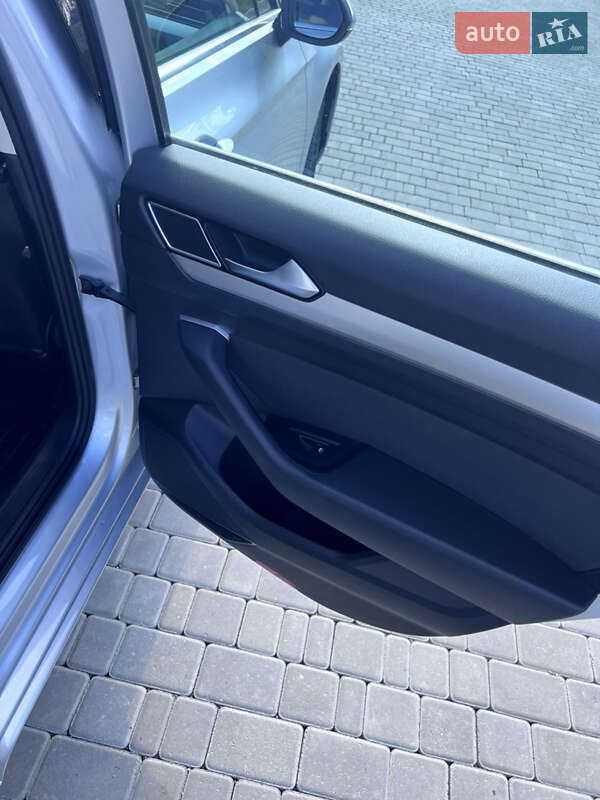 Универсал Volkswagen Passat 2016 в Каменец-Подольском