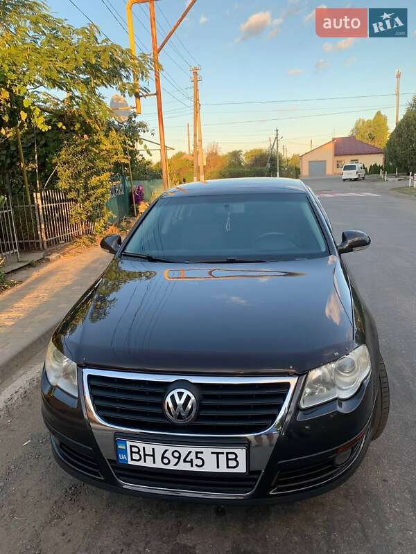 Седан Volkswagen Passat 2010 в Балте