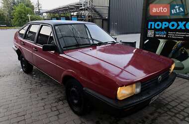 Хэтчбек Volkswagen Passat 1986 в Надворной