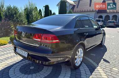 Седан Volkswagen Passat 2012 в Сторожинце