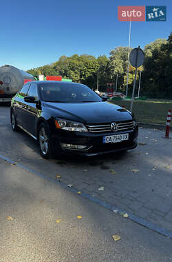 Седан Volkswagen Passat 2013 в Киеве