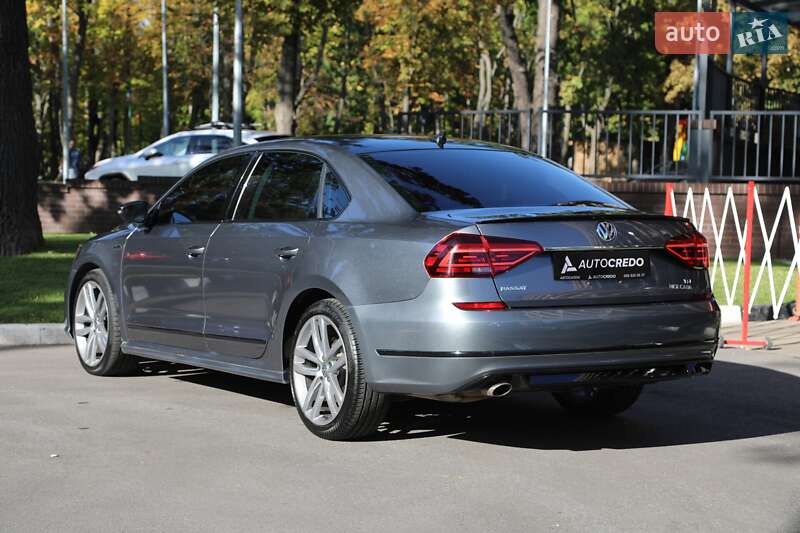 Седан Volkswagen Passat 2017 в Харькове