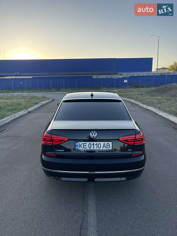Седан Volkswagen Passat 2018 в Кривом Роге