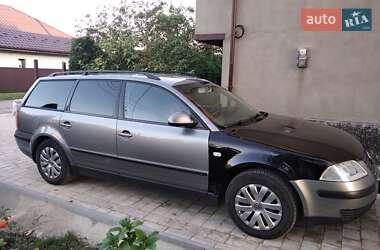 Универсал Volkswagen Passat 2004 в Дубно