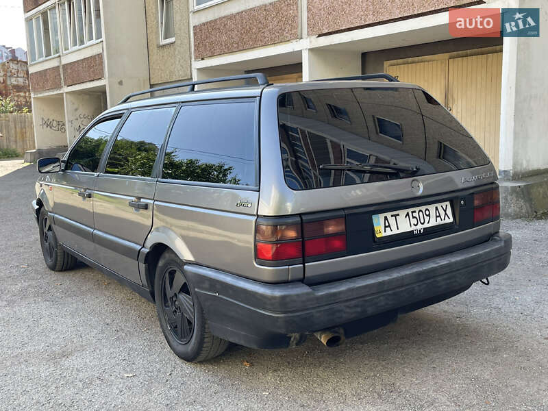 Универсал Volkswagen Passat 1993 в Ивано-Франковске