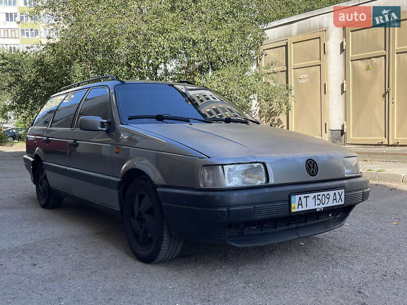 Универсал Volkswagen Passat 1993 в Ивано-Франковске