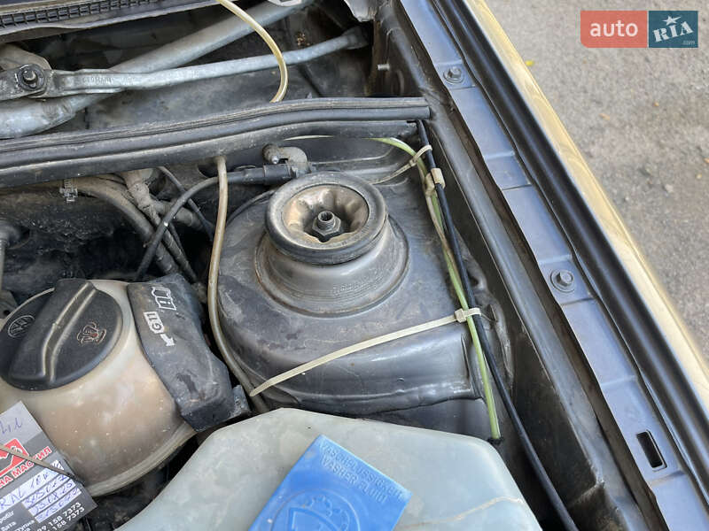 Универсал Volkswagen Passat 1993 в Ивано-Франковске