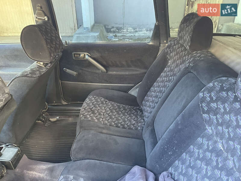 Универсал Volkswagen Passat 1993 в Ивано-Франковске