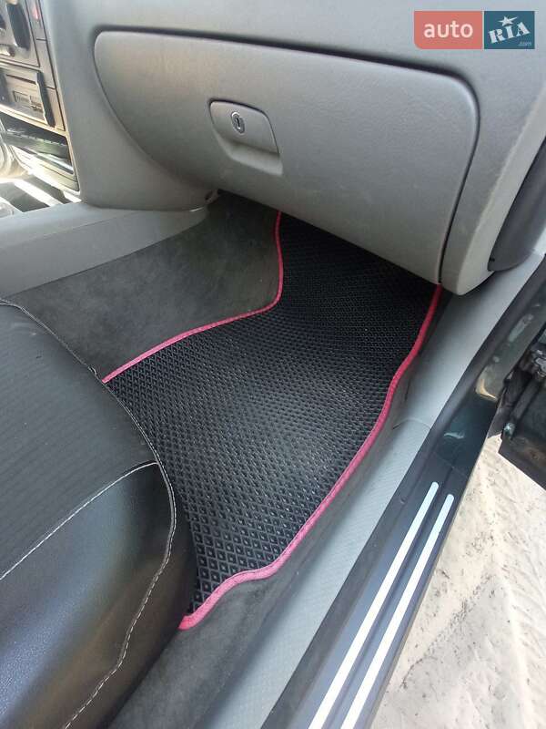 Универсал Volkswagen Passat 2003 в Гончаровском