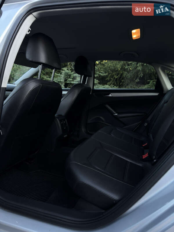 Седан Volkswagen Passat 2019 в Коростені