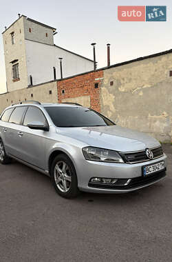 Универсал Volkswagen Passat 2012 в 