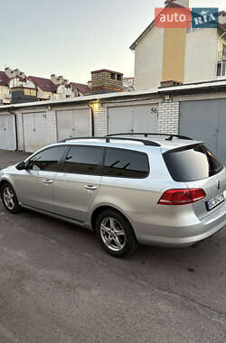 Универсал Volkswagen Passat 2012 в 