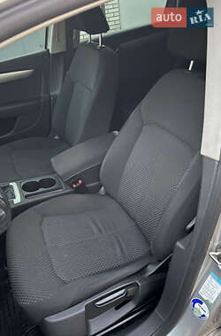 Универсал Volkswagen Passat 2012 в 