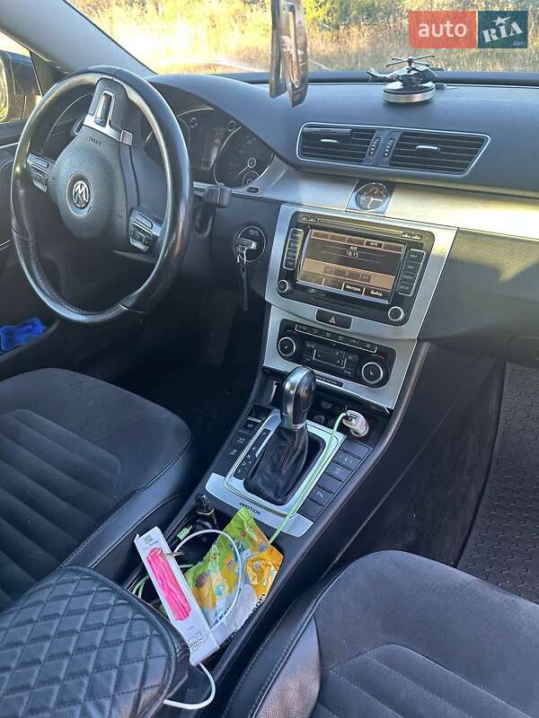 Универсал Volkswagen Passat 2011 в Виннице